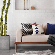 NY - Beso Pillow- 18X18