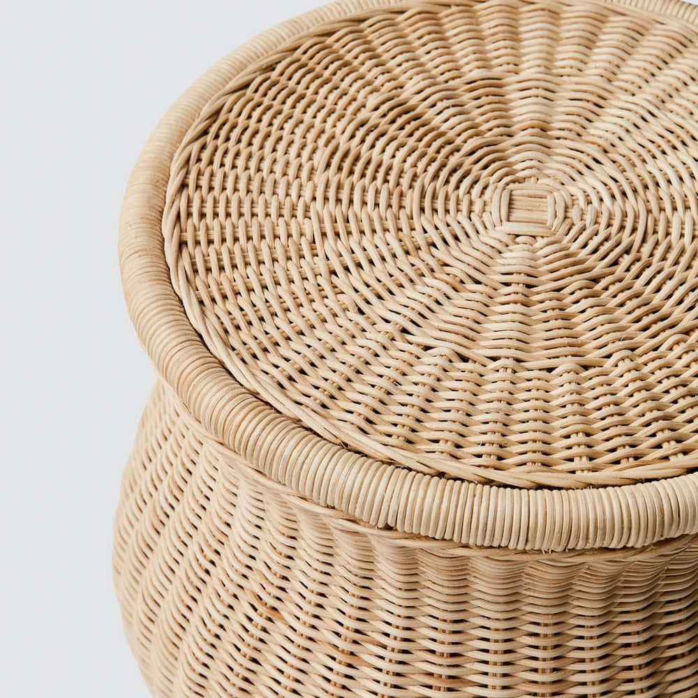 Dua Wicker Stool