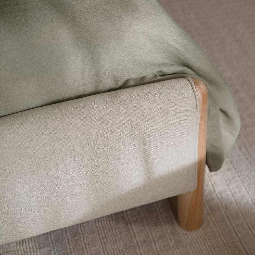 Laurel Bed with Low Footboard