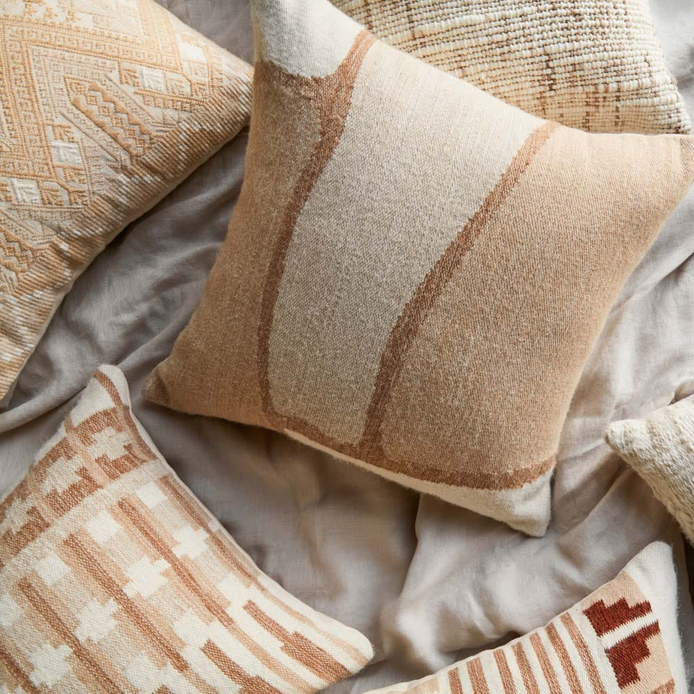 Poeta Pillow