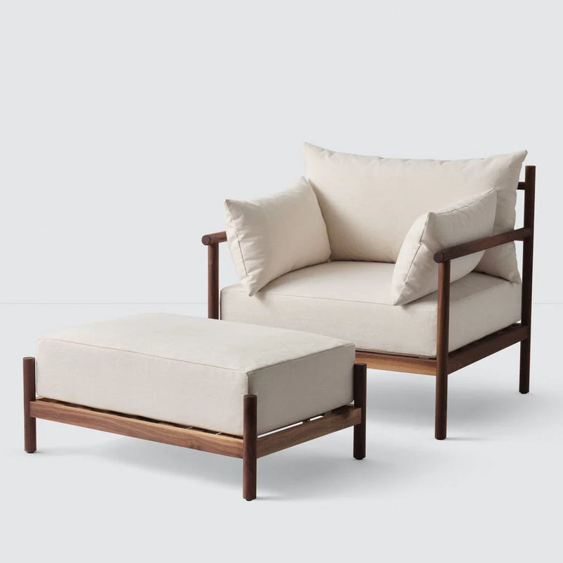walnut-frame-with-linen-cushion