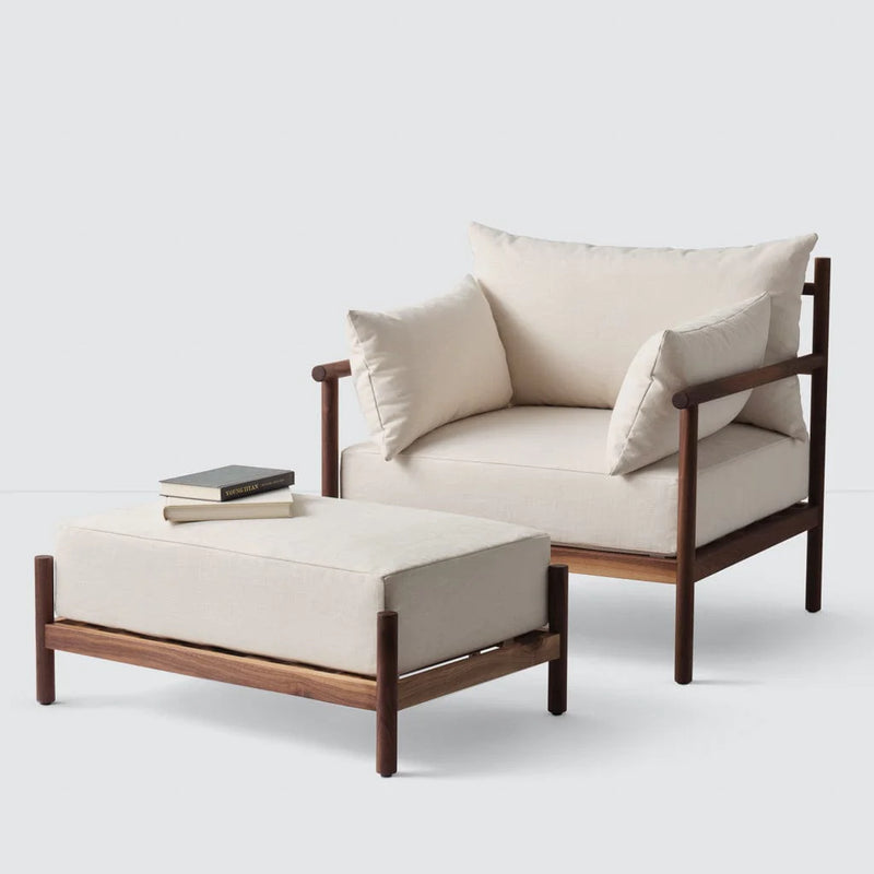 walnut-frame-with-linen-cushion
