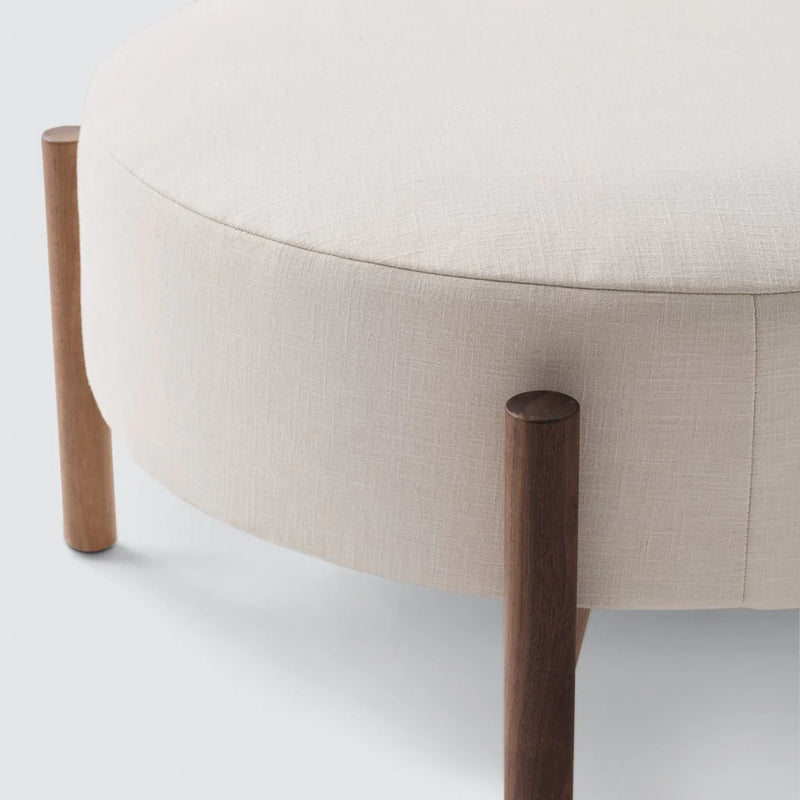 walnut-frame-with-linen-cushion