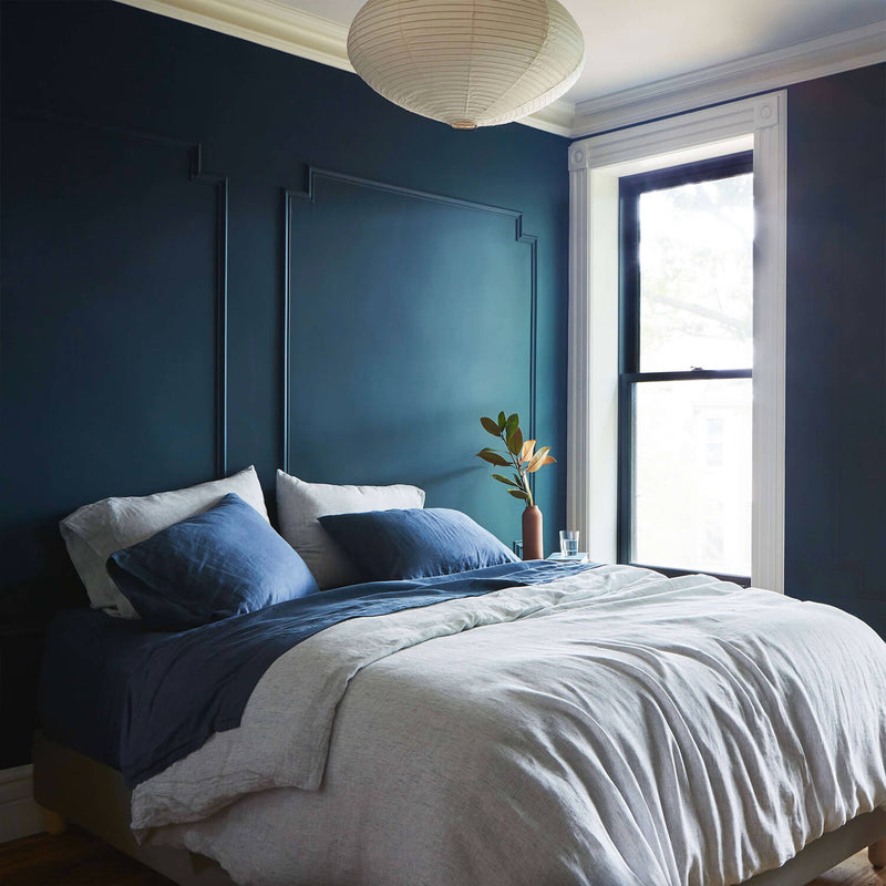 Striped and Navy Bedding Set in Blue Bedroom, graphite-stripe
