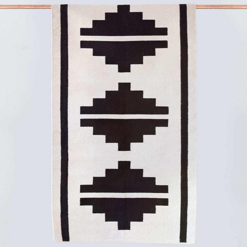 Rombo Accent Rug